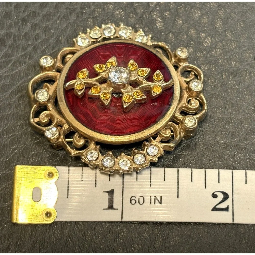 VINTAGE Red Guilloche Enamel Gold Tone Filigree Rhinestone High End Pin Brooch